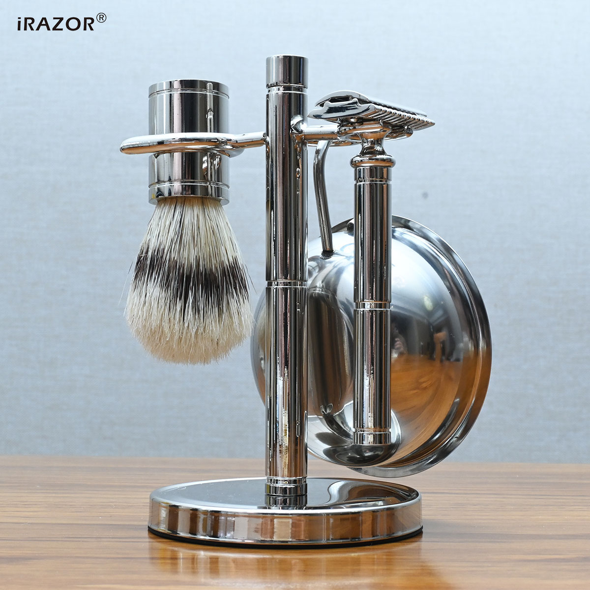 iRAZOR Classico Vintage Doppio - Mens Vintage Grooming Kit recensione e prezzo